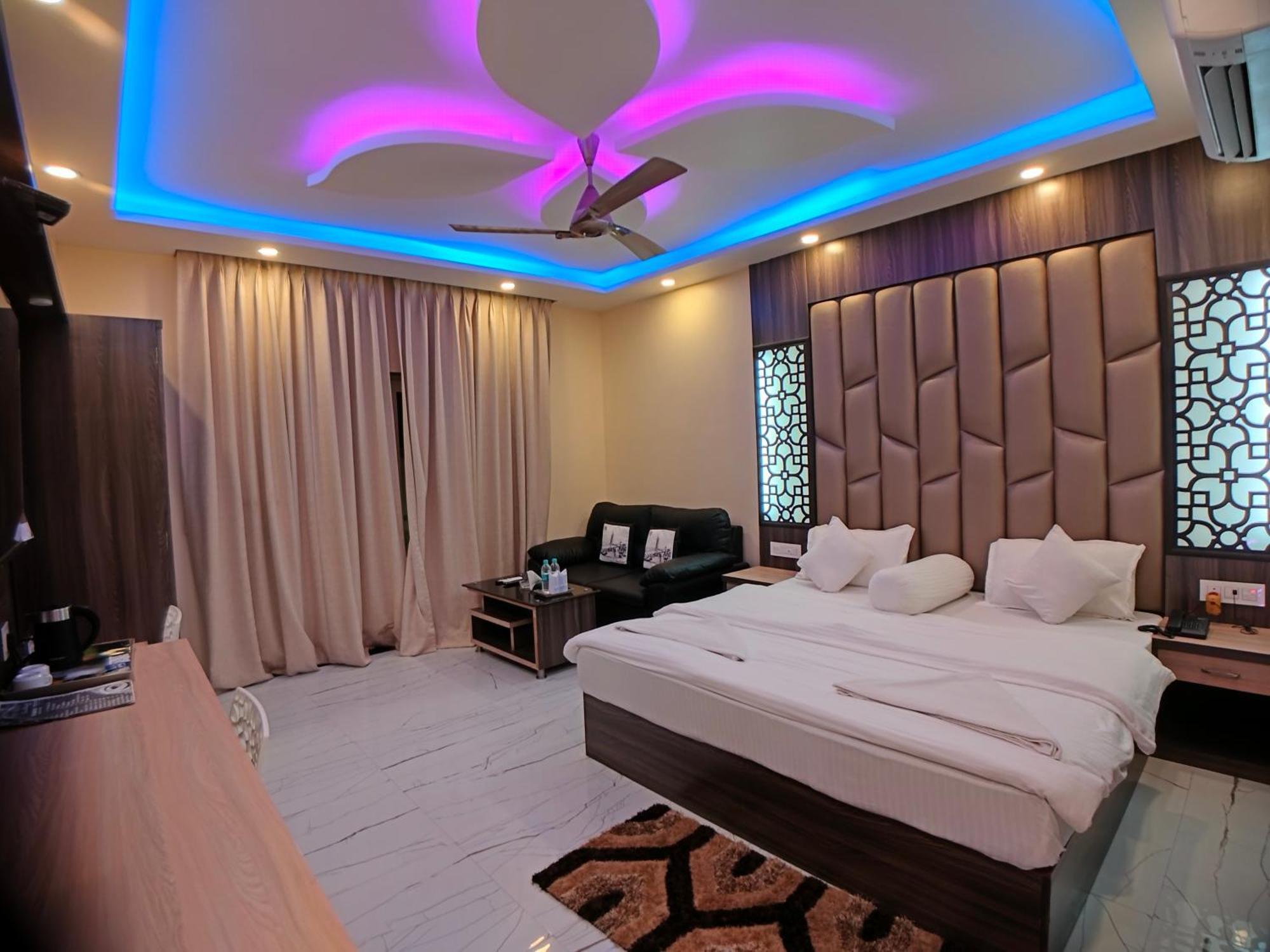 The Triton Beach Resort Мандармані Екстер'єр фото