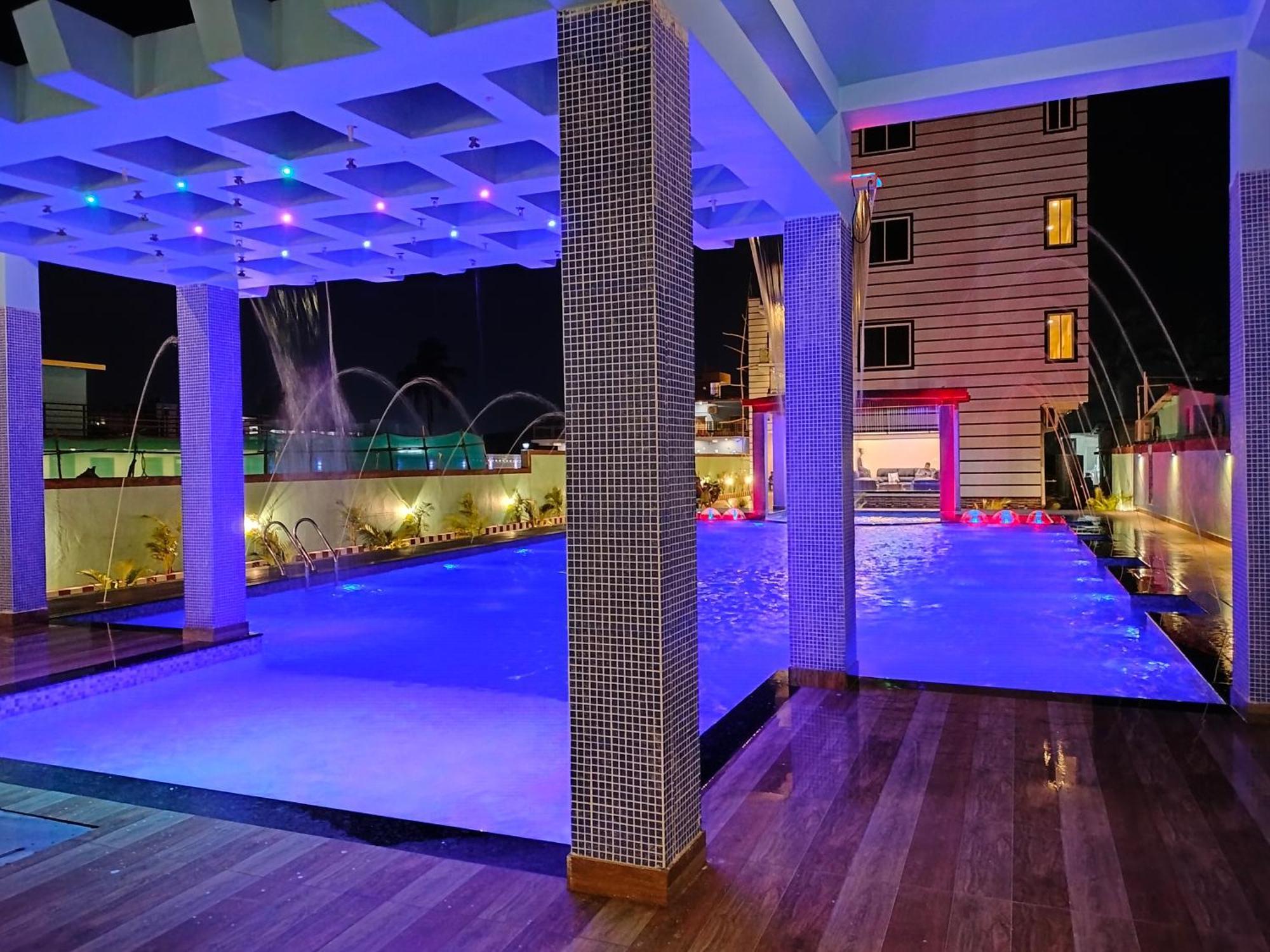 The Triton Beach Resort Мандармані Екстер'єр фото